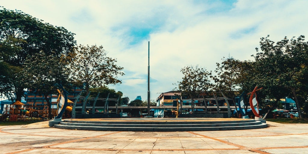 alfred-whxfF1oI5Fk-unsplash (1)