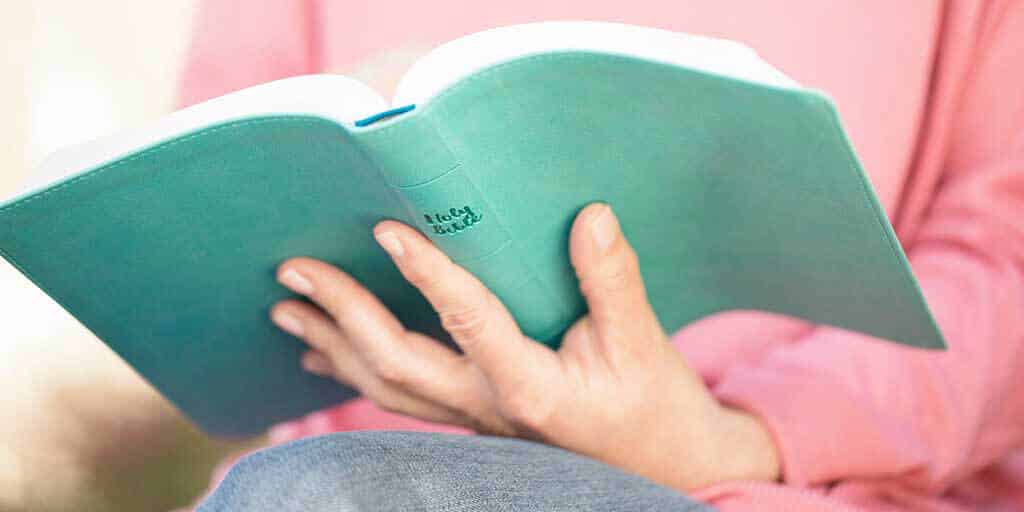 New-Year’s-Resolution-–-Spending-Time-in-Your-Bible